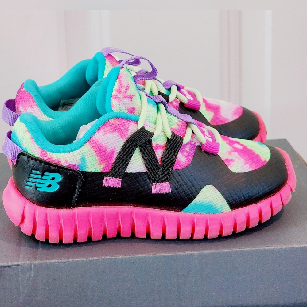 New Balance Kids Playgruv v2 Bungee Kids Size 8.5 (Wide)